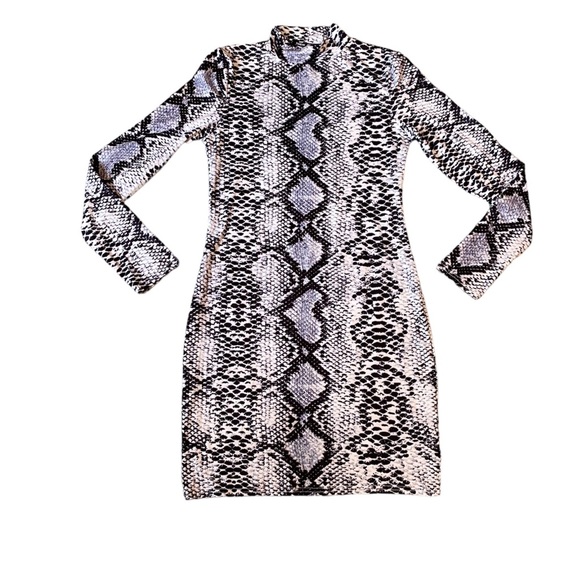 NWOT Shein snake skin print long sleeve dress, size small - Picture 2 of 3